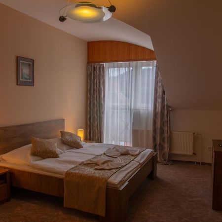 Hotel Pizzeria Istria Velké Losiny Kültér fotó