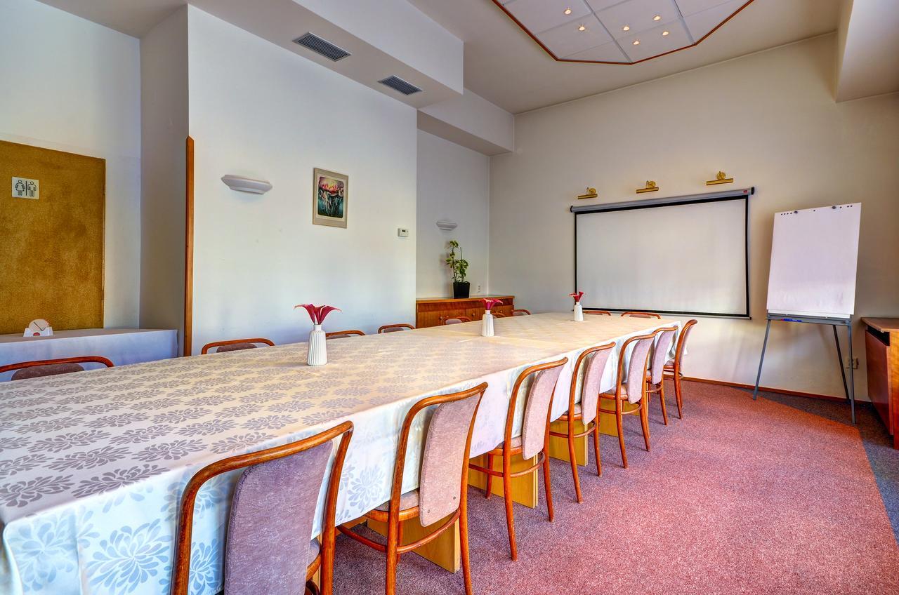 Hotel Pizzeria Istria Velké Losiny Kültér fotó